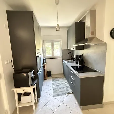 150 Meters From The - By Ta Leut Agency Apartmán Vir