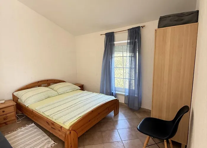 150 Meters From The - By Ta Leut Agency Apartman