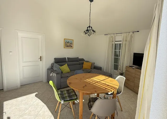Apartman 150 Meters From The - By Ta Leut Agency *